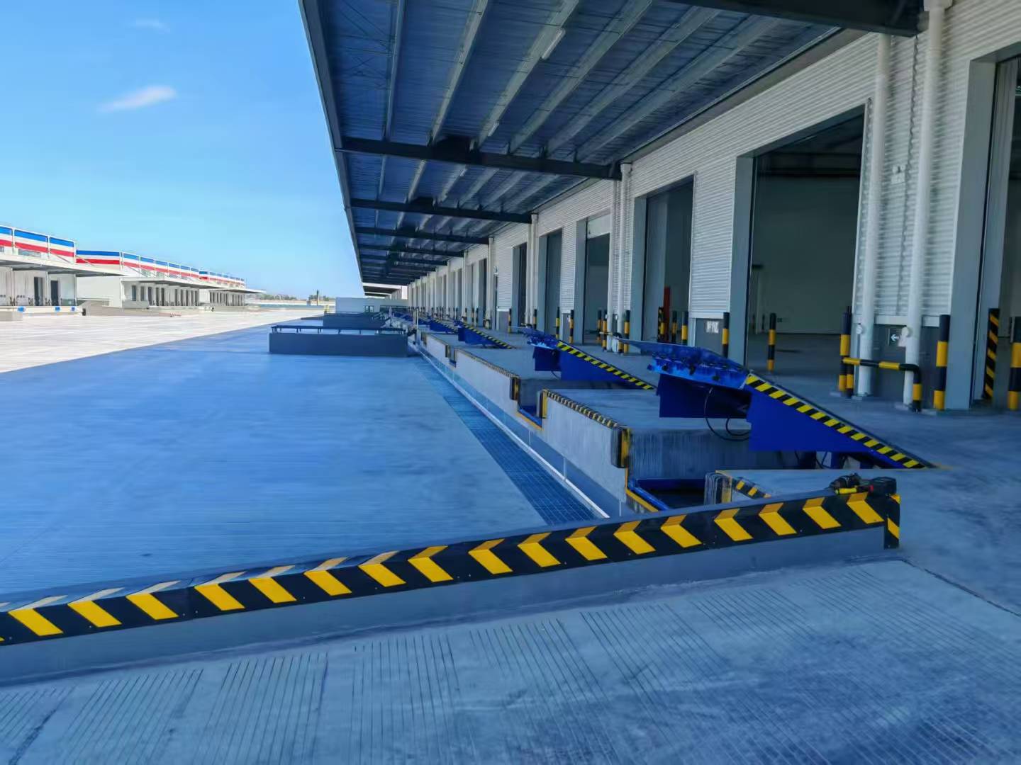 Dock Leveler